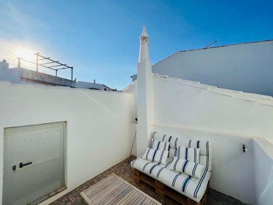 Summer Breeze Apartment, In The Historic Centre Of Lagos Exterior photo